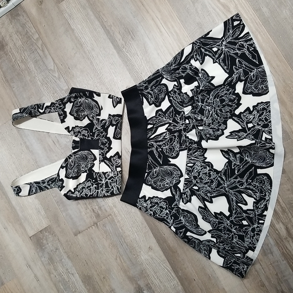 Sexy Floral Outfit